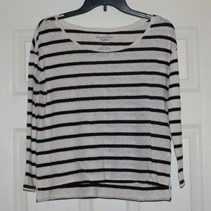 NEVER WORN AE Cream/Navy Stripe Boxy Tee, Sz XS